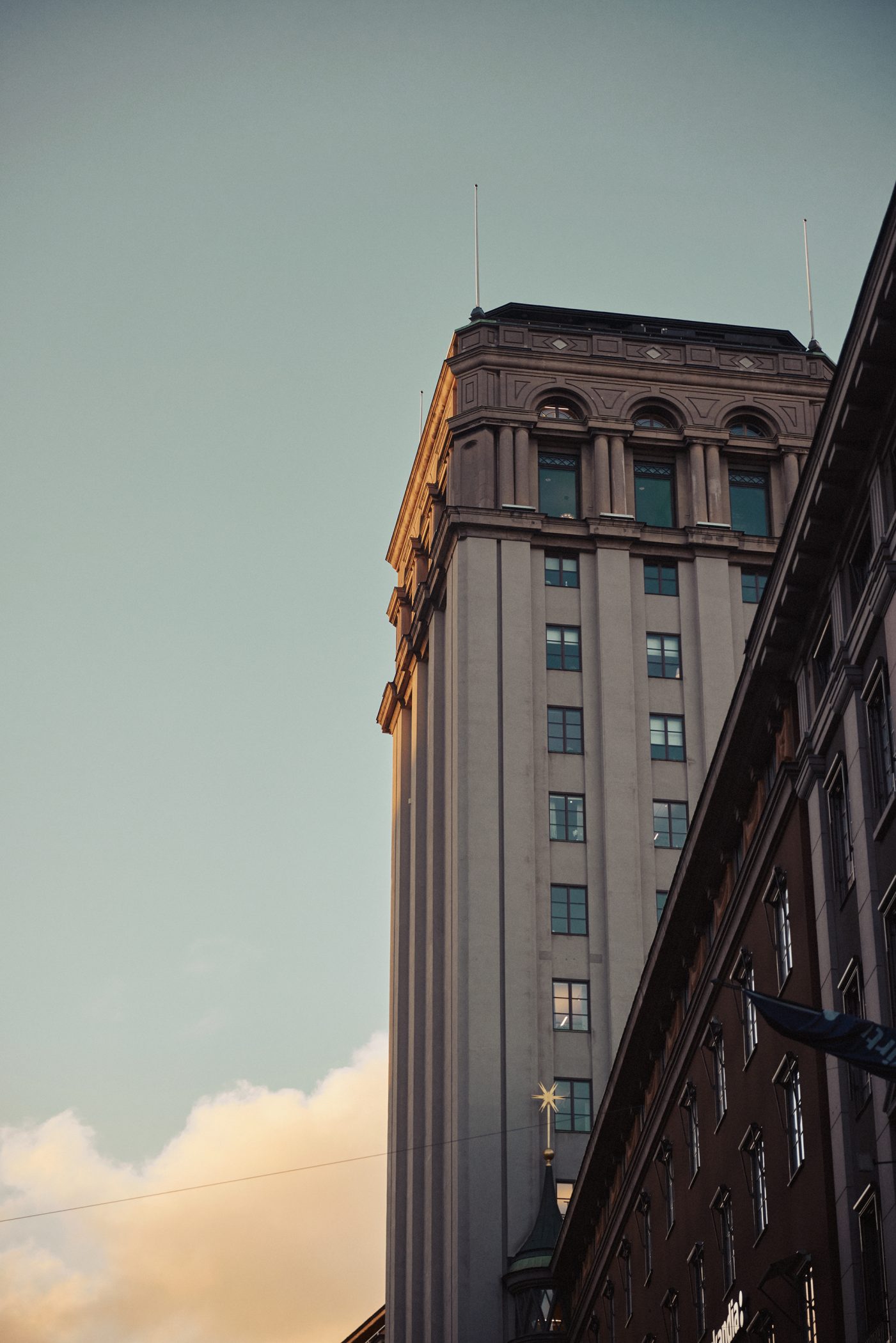 Ett torn på ett byggnad